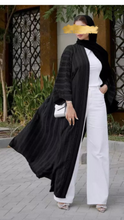 Load image into Gallery viewer, Zahra Abaya - Black
